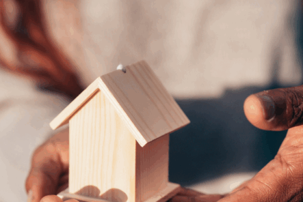 How to Downsize (Without a Mortgage Payment) Using a HECM