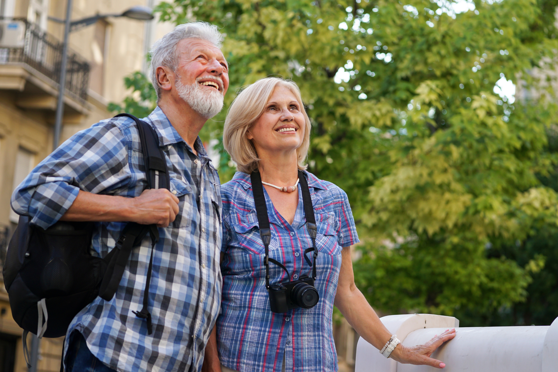 In most cases, no. A reverse mortgage does not remove or change your homestead exemption. You keep the title. You stay in the home. You remain the owner. As far as your local tax authority is concerned, nothing has changed — because legally, nothing has. But homestead rules vary by state, so let’s walk through what’s universally true — and where the details matter.